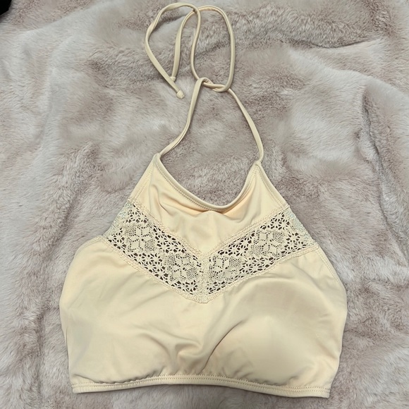 Kendall & Kylie halter bathing suit top - Picture 1 of 1